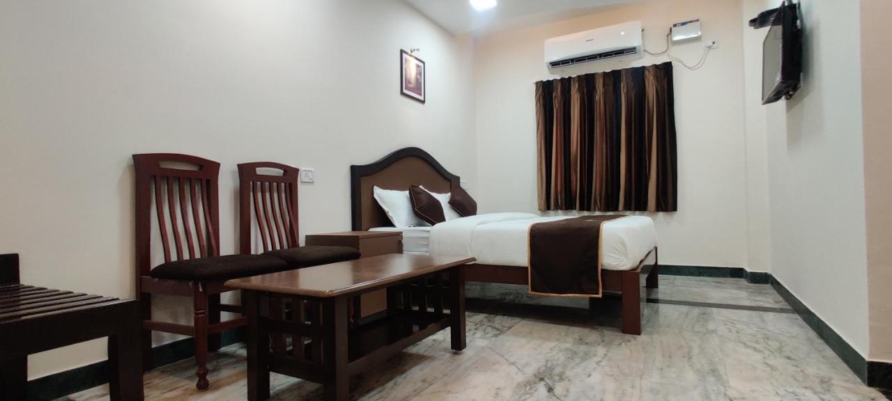 Rmc Travellers Inn Chennai Exterior photo